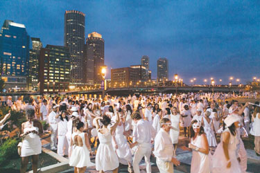 Diner En Blanc